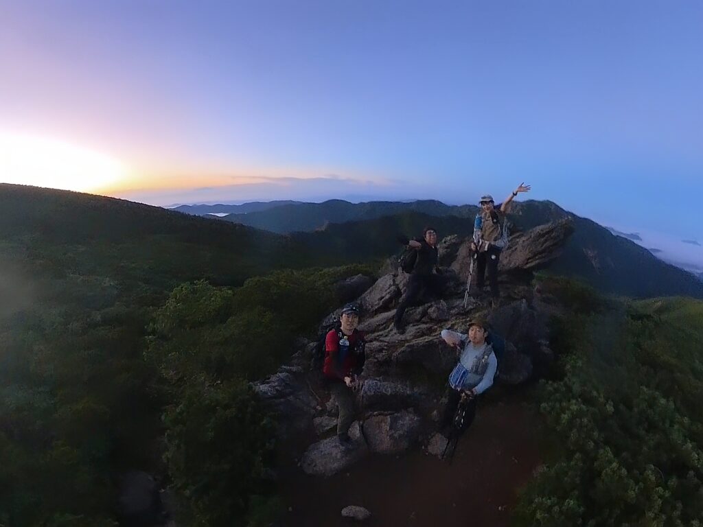 トンビ岩