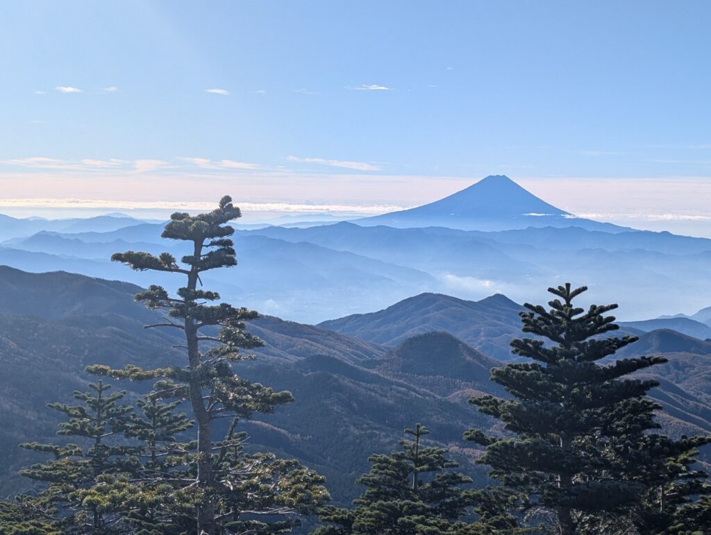 朝日岳からの富士山